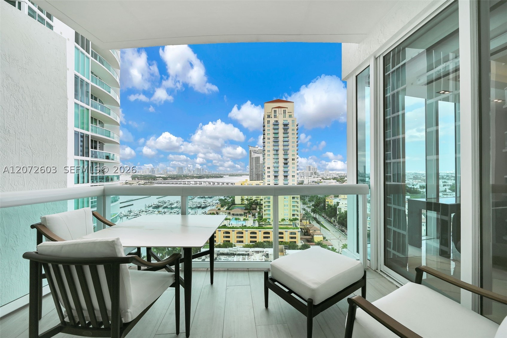 1000 S Pointe Dr #1706, Miami Beach FL 33139