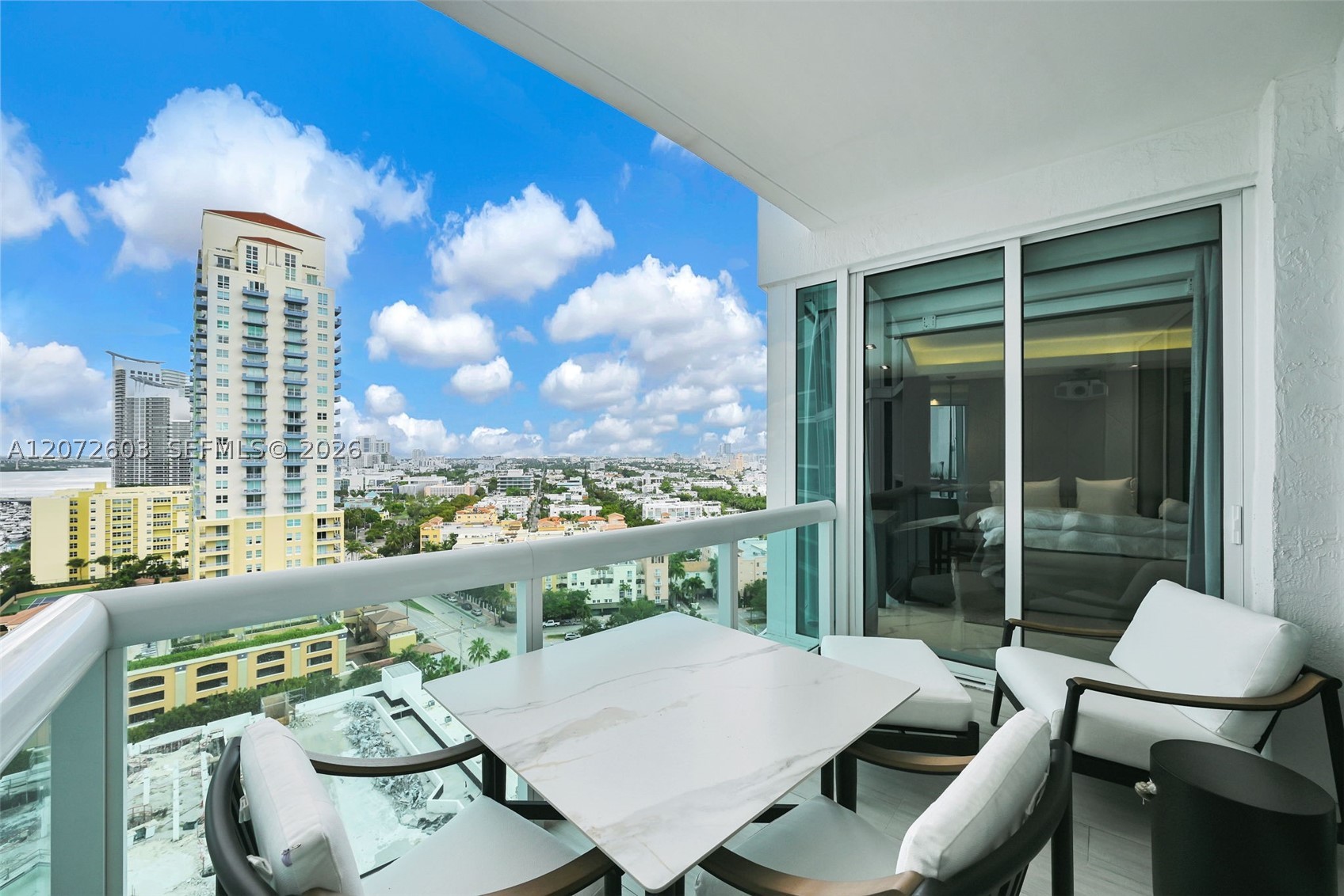 1000 S Pointe Dr #1706, Miami Beach FL 33139