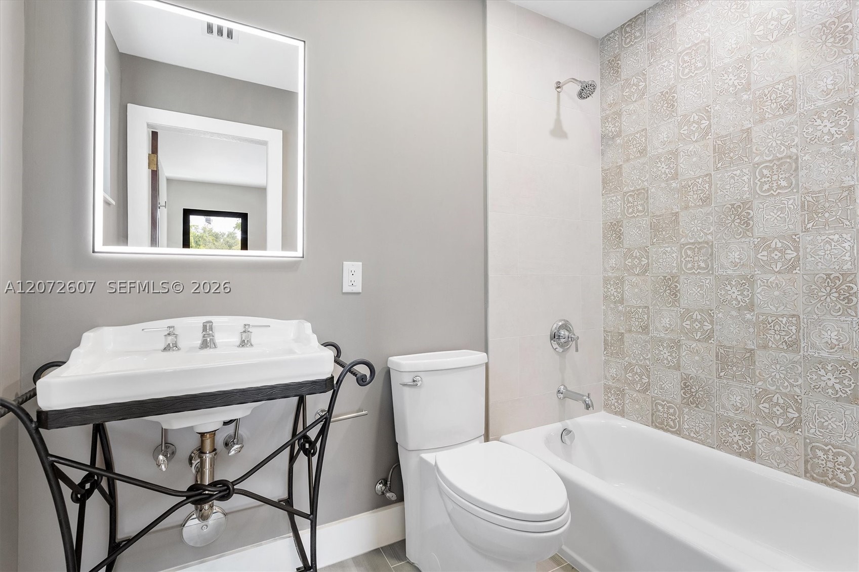 622 NE 98th St, Miami Shores FL 33138