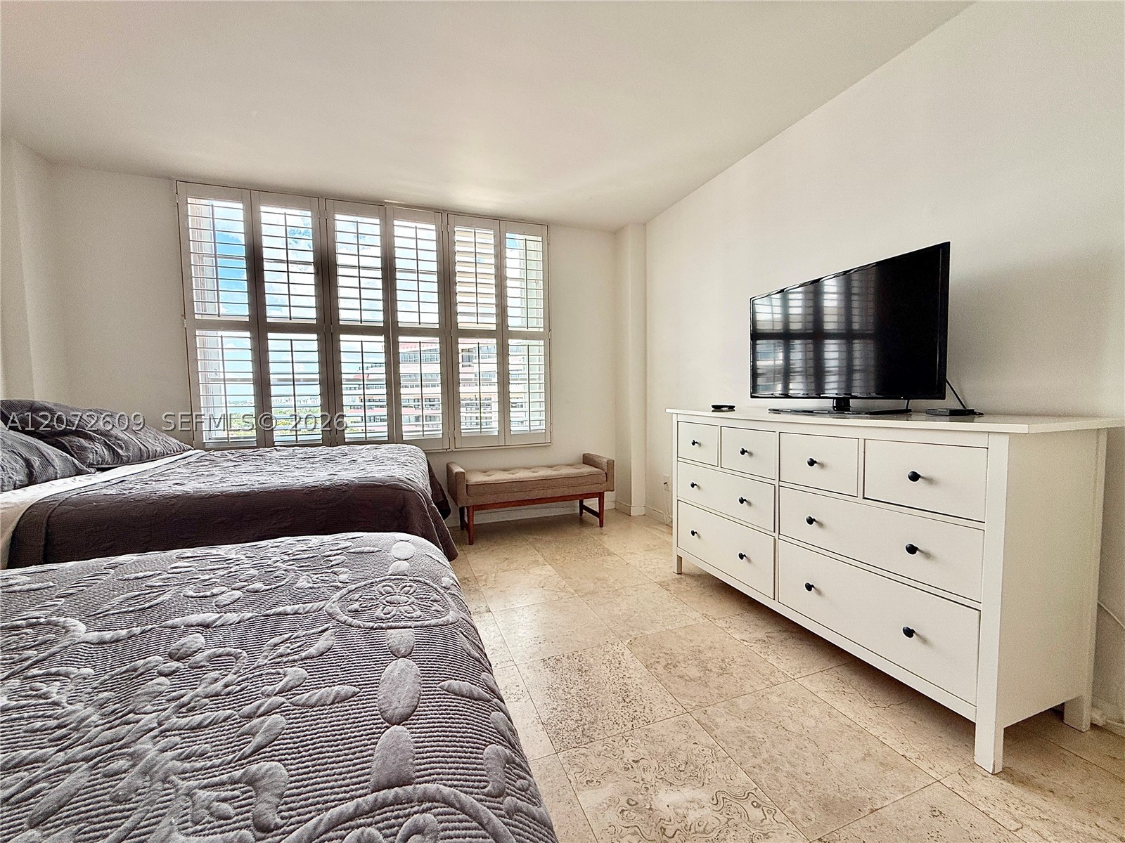 5161 Collins Ave #1612, Miami Beach FL 33140