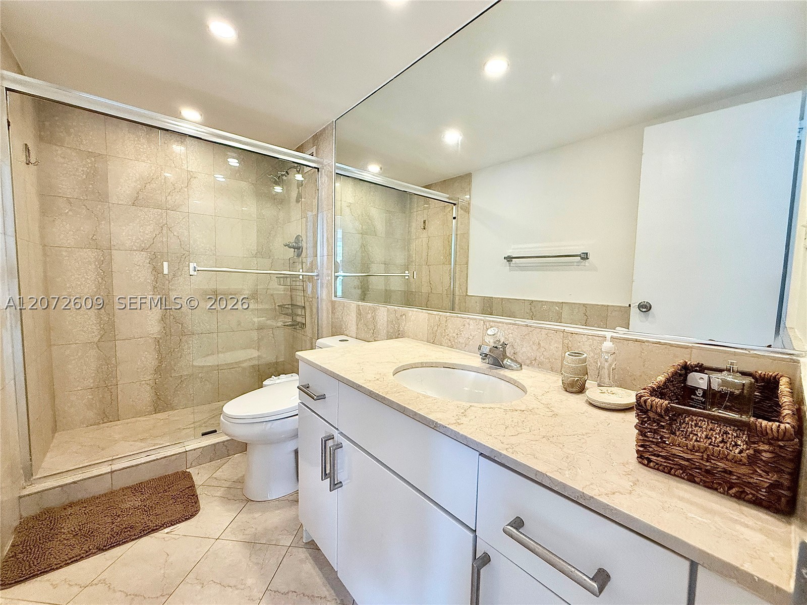 5161 Collins Ave #1612, Miami Beach FL 33140