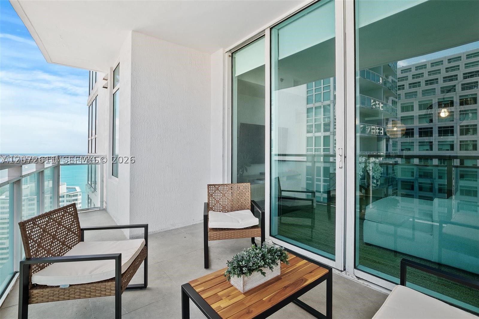 951 Brickell Ave #2700, Miami FL 33131