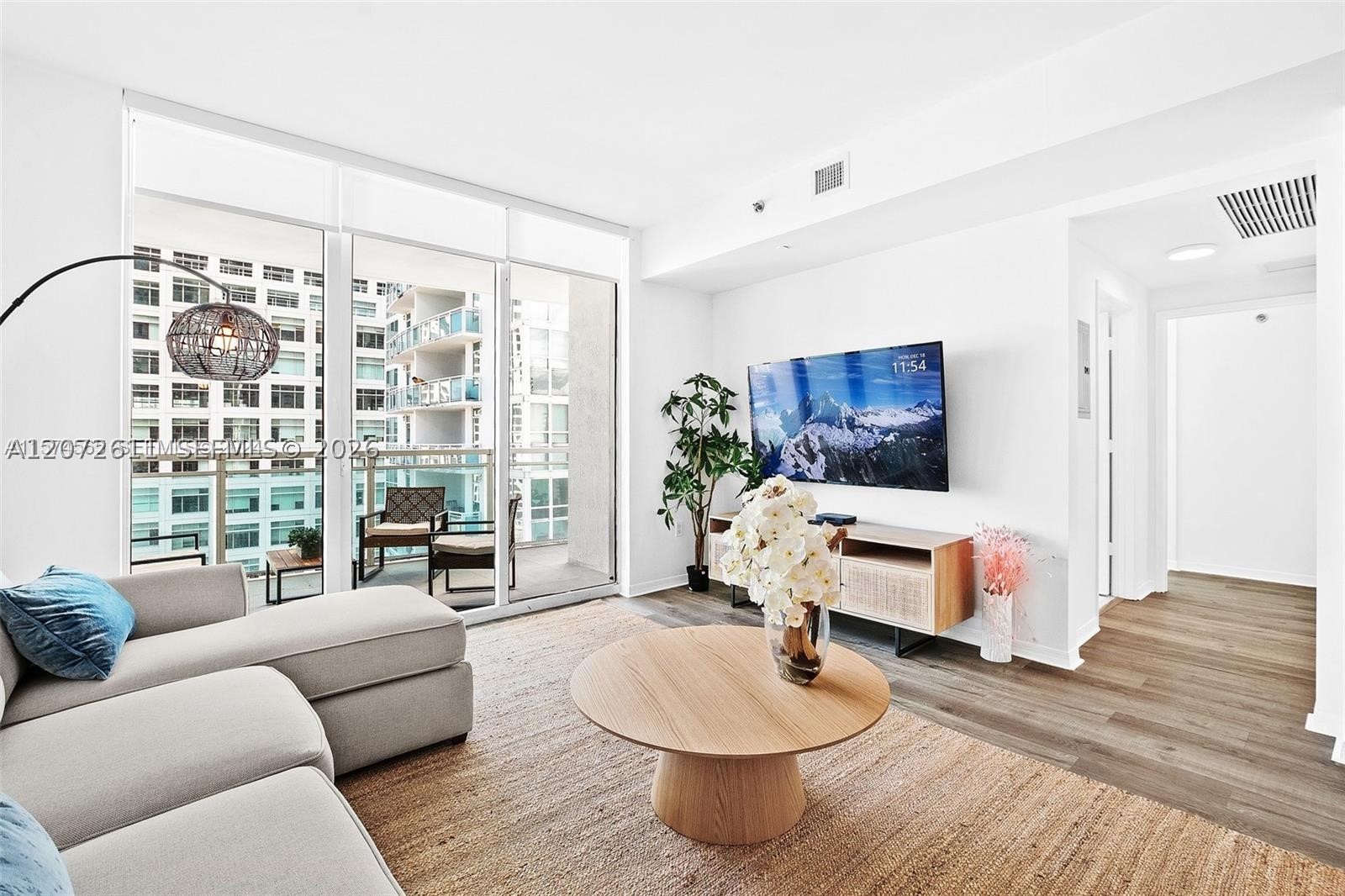 951 Brickell Ave #2700, Miami FL 33131