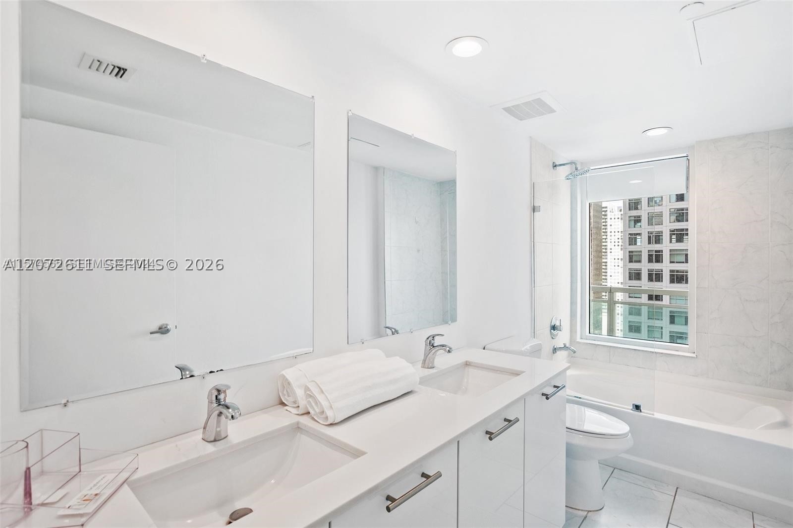 951 Brickell Ave #2700, Miami FL 33131