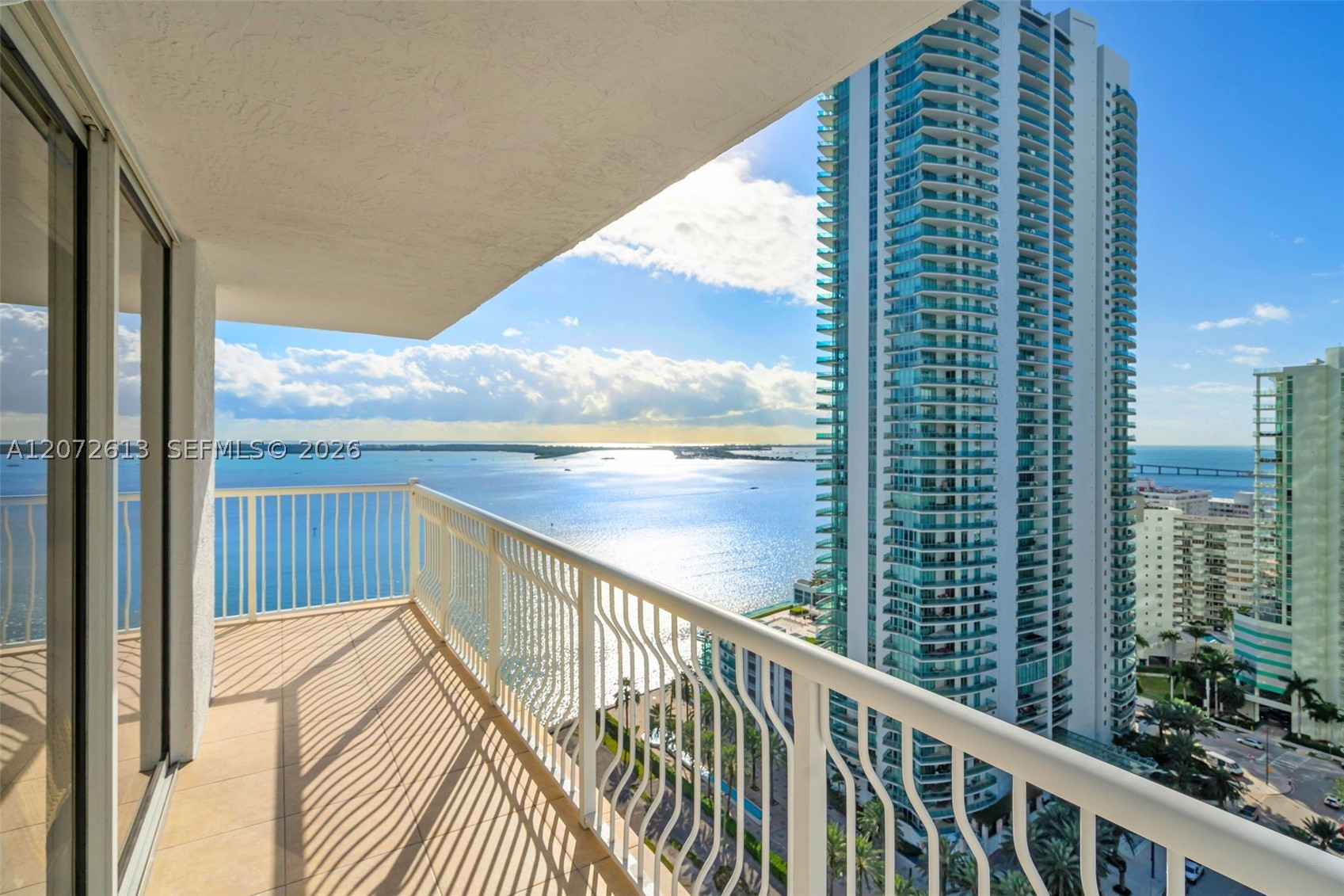 1200 Brickell Bay Dr #2501, Miami FL 33131