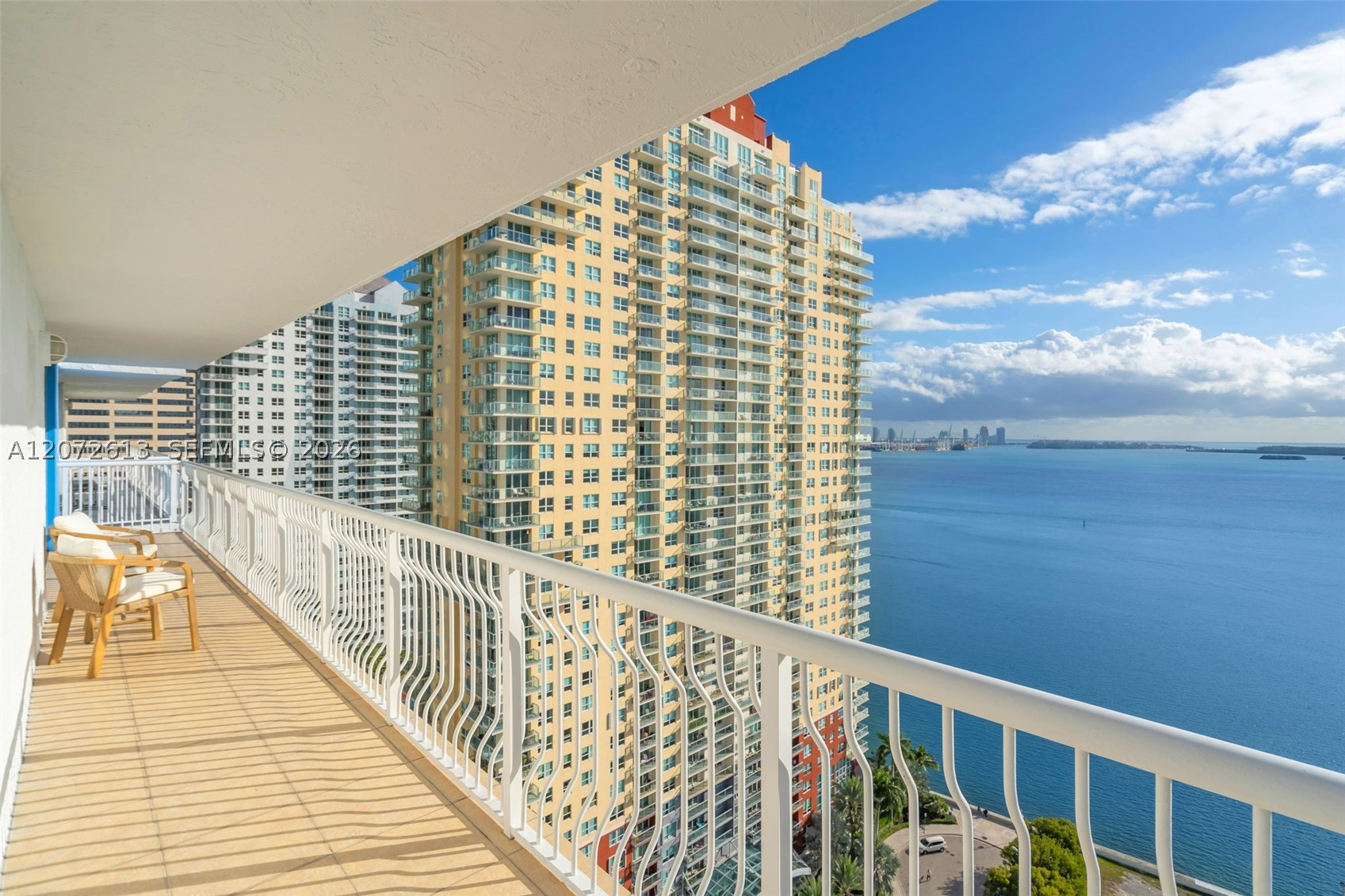 1200 Brickell Bay Dr #2501, Miami FL 33131
