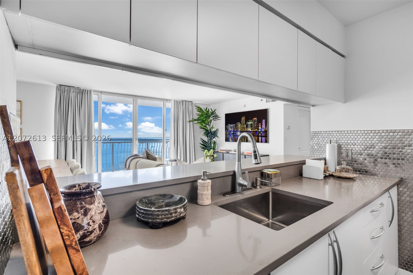 1200 Brickell Bay Dr #2501, Miami FL 33131