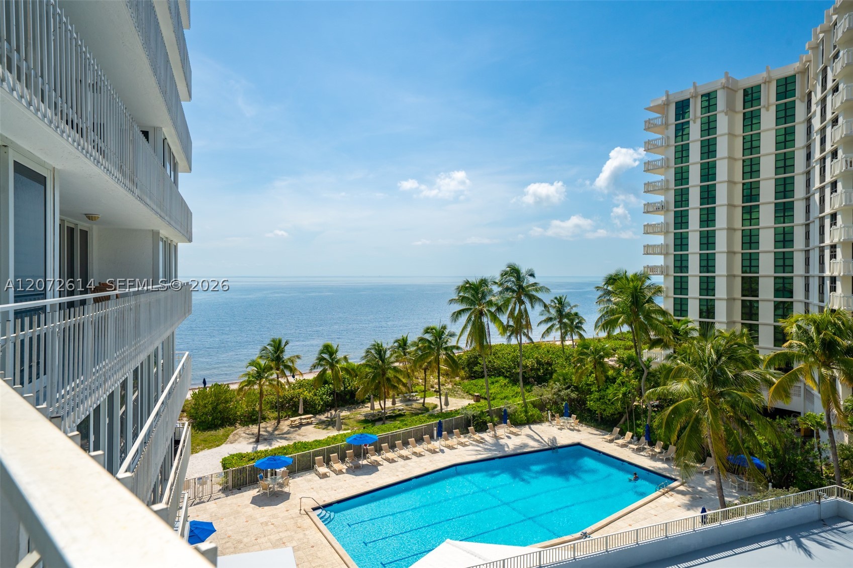 600 Grapetree Dr #6BS, Key Biscayne FL 33149