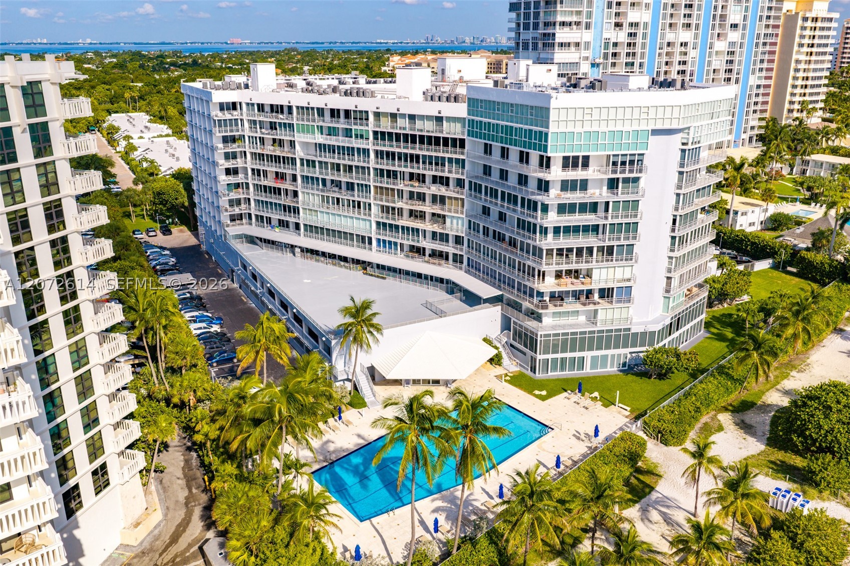 600 Grapetree Dr #6BS, Key Biscayne FL 33149