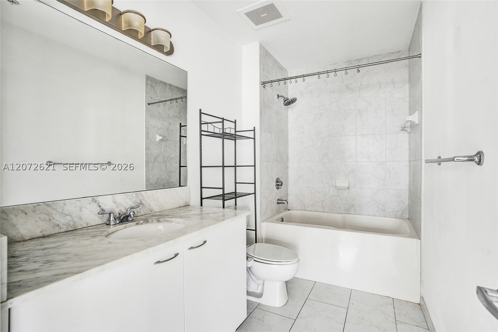 133 NE 2nd Ave #2302, Miami FL 33132