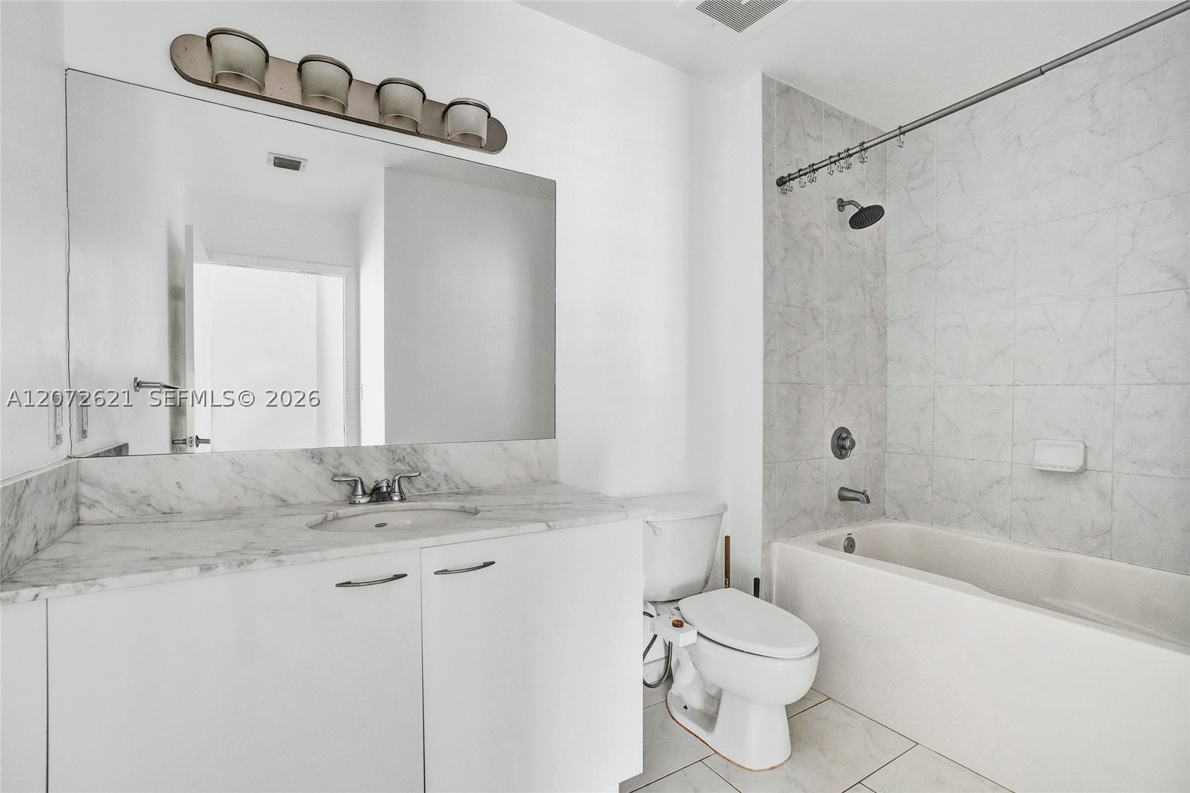 133 NE 2nd Ave #2302, Miami FL 33132