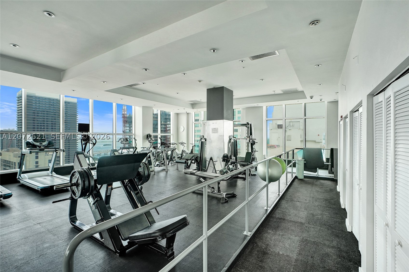 133 NE 2nd Ave #2302, Miami FL 33132