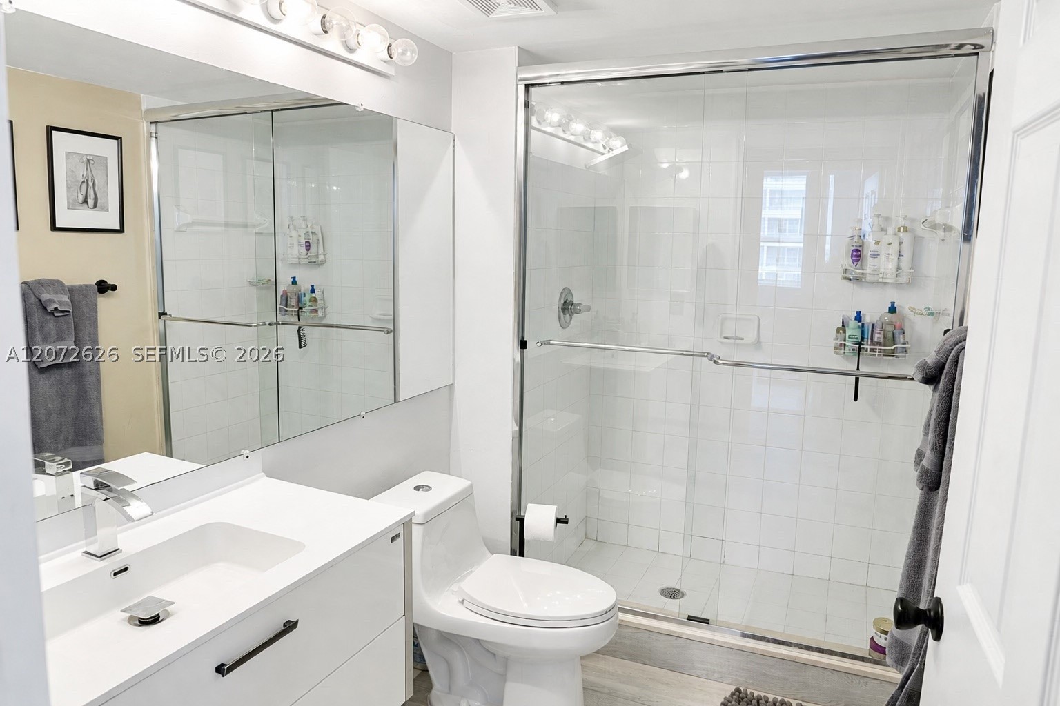 1155 Brickell Bay Dr #902, Miami FL 33131