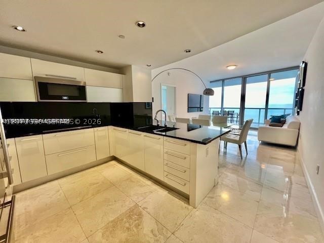 17121 Collins Ave #1007, Sunny Isles Beach FL 33160