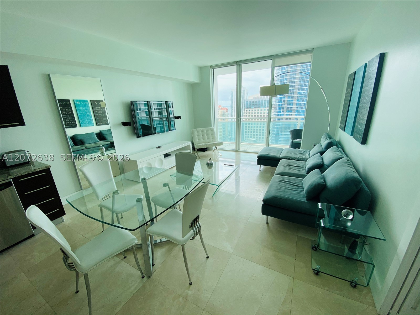 950 Brickell Bay Dr #3709, Miami FL 33131