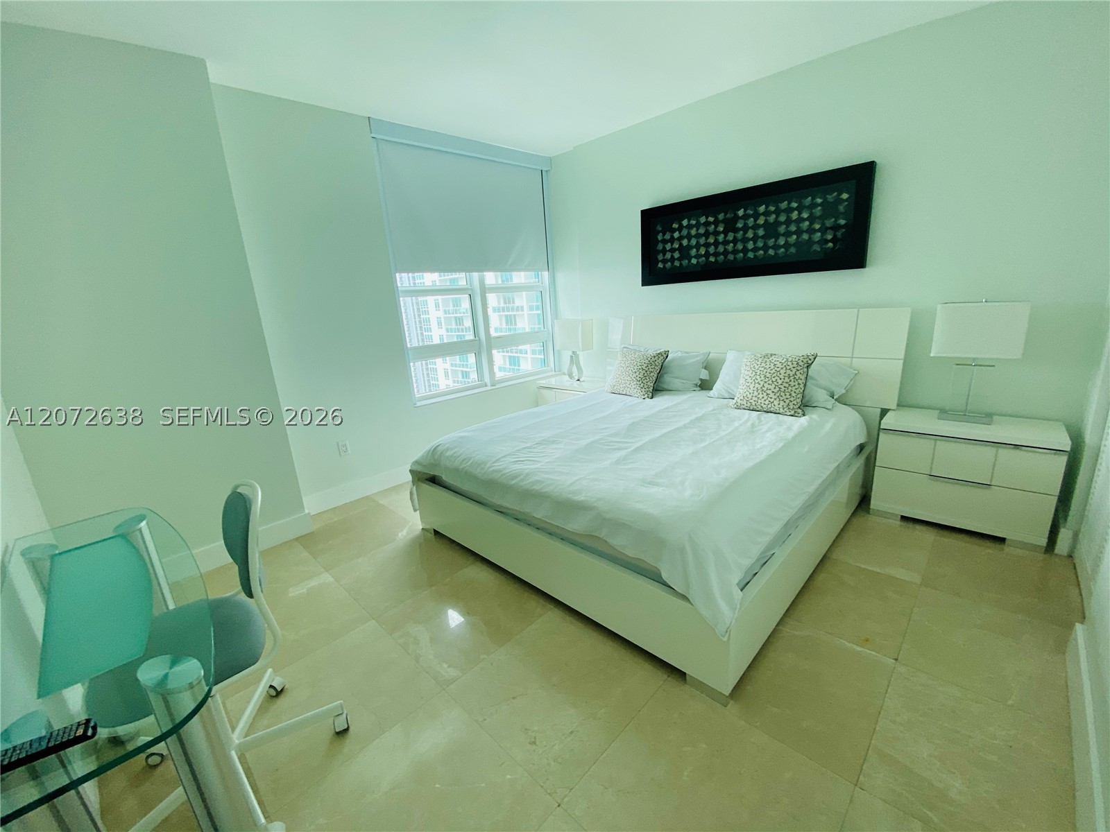 950 Brickell Bay Dr #3709, Miami FL 33131