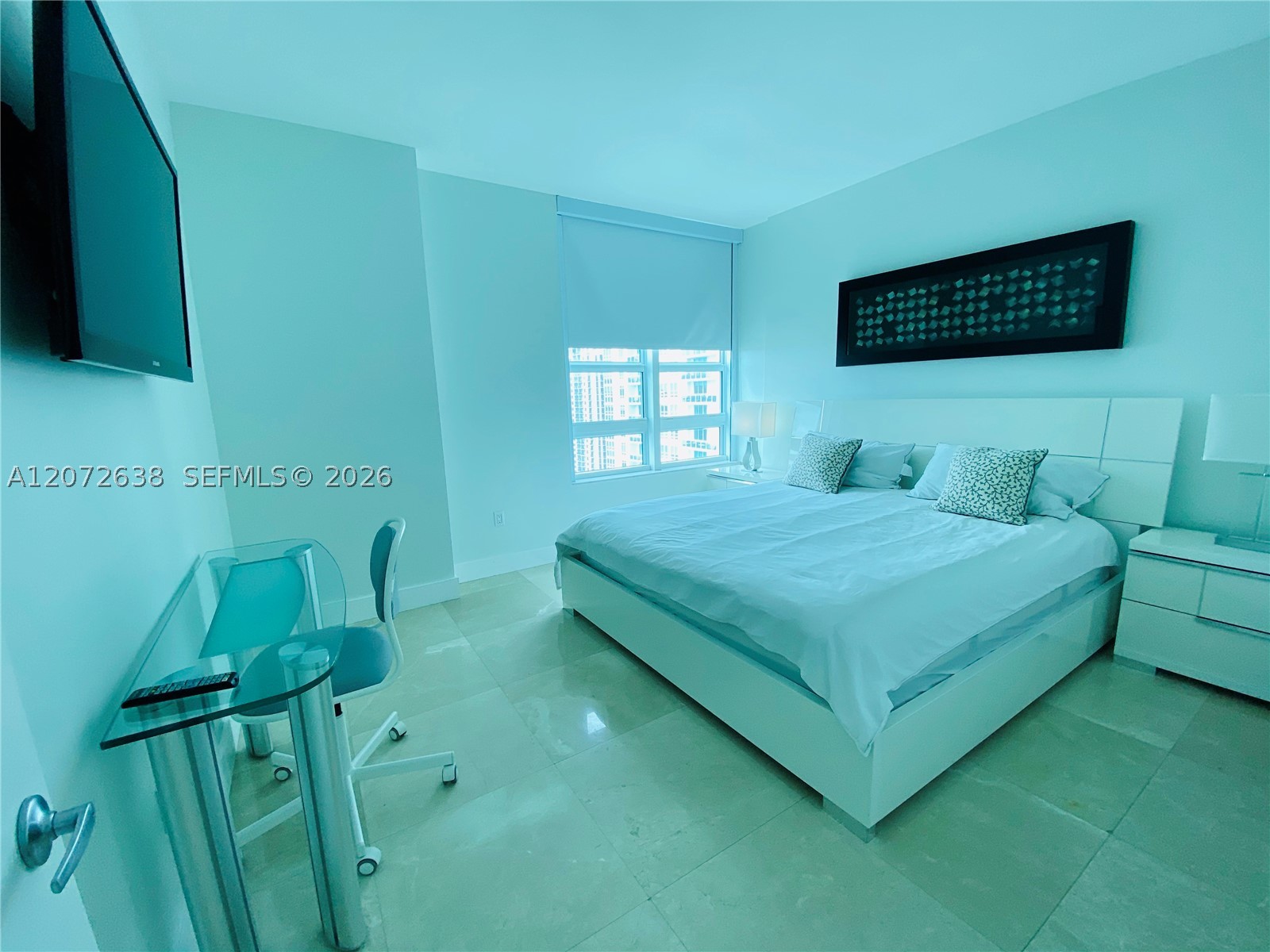 950 Brickell Bay Dr #3709, Miami FL 33131