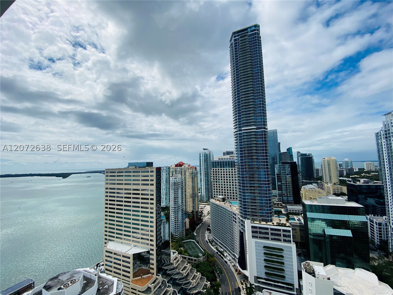 950 Brickell Bay Dr #3709, Miami FL 33131