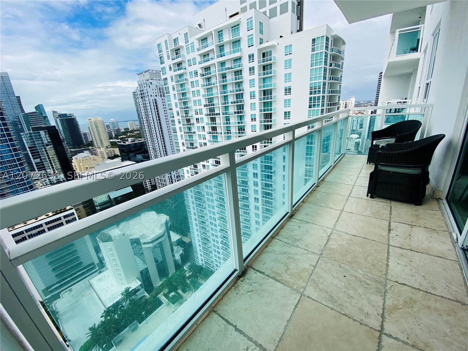 950 Brickell Bay Dr #3709, Miami FL 33131
