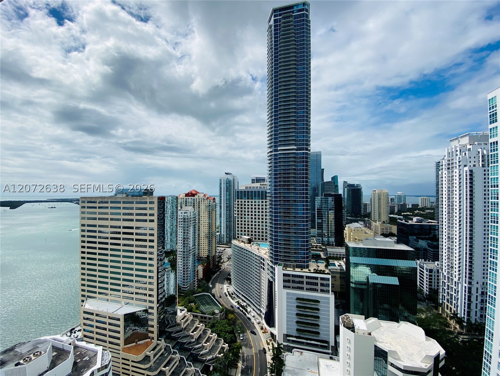 950 Brickell Bay Dr #3709, Miami FL 33131