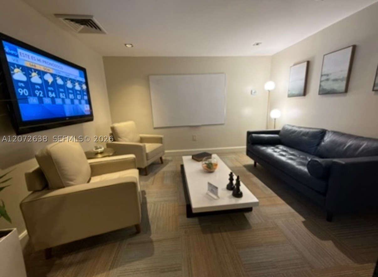950 Brickell Bay Dr #3709, Miami FL 33131