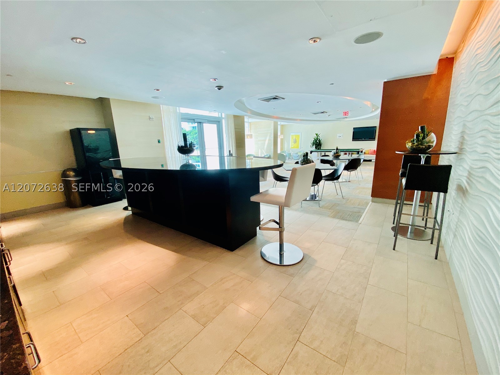 950 Brickell Bay Dr #3709, Miami FL 33131