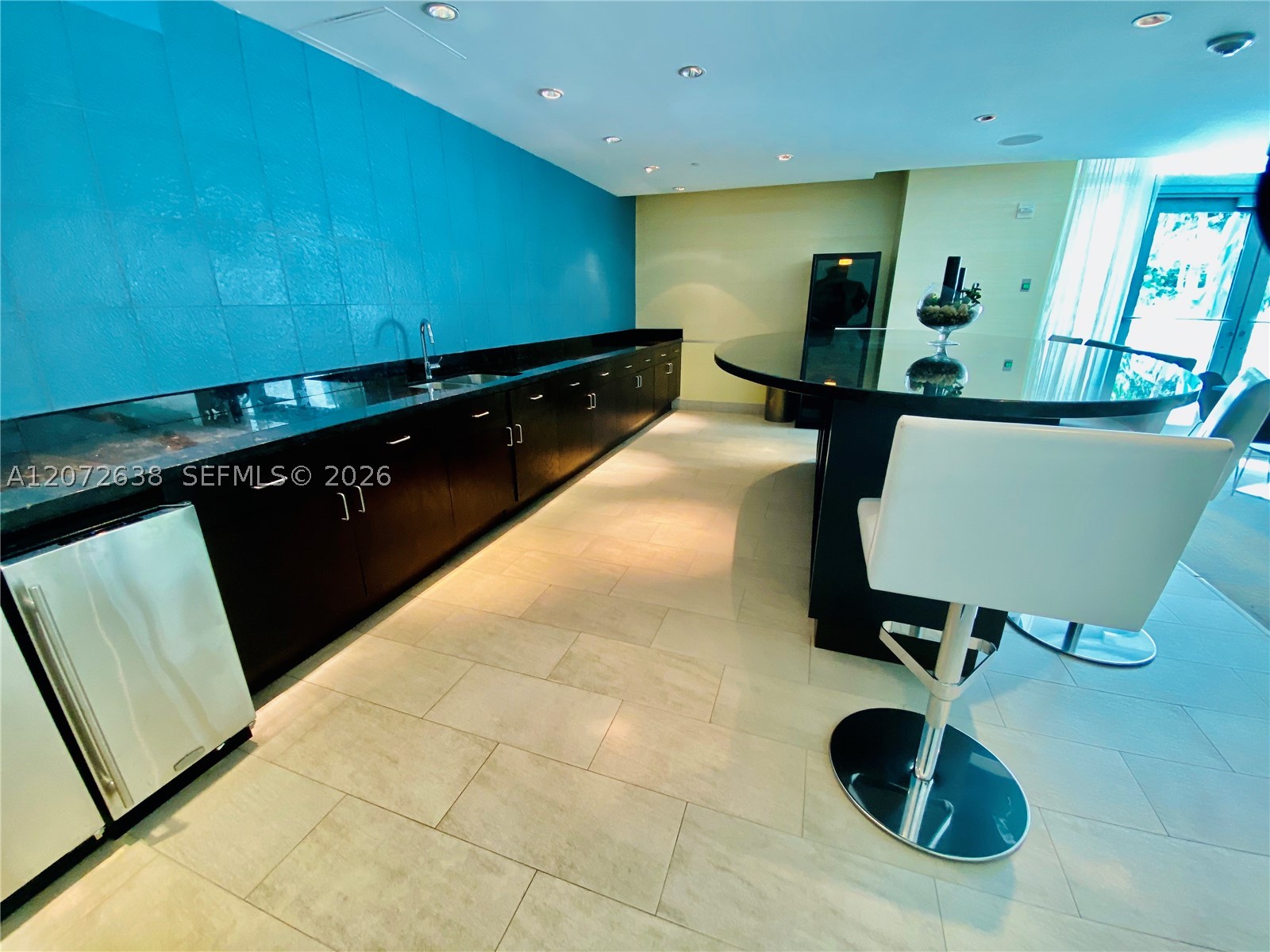 950 Brickell Bay Dr #3709, Miami FL 33131