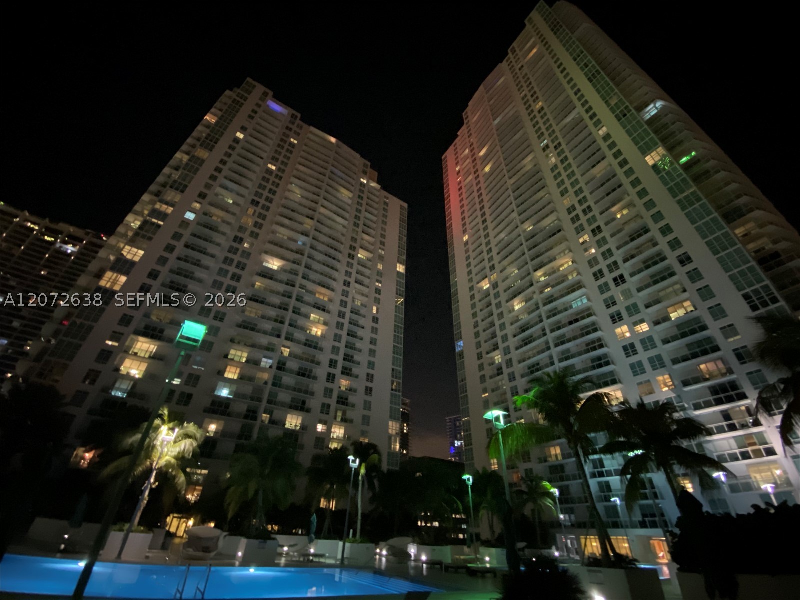 950 Brickell Bay Dr #3709, Miami FL 33131