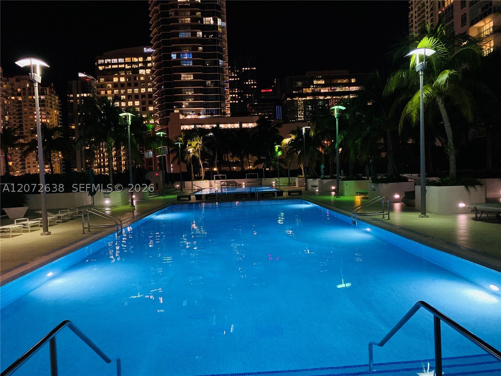 950 Brickell Bay Dr #3709, Miami FL 33131