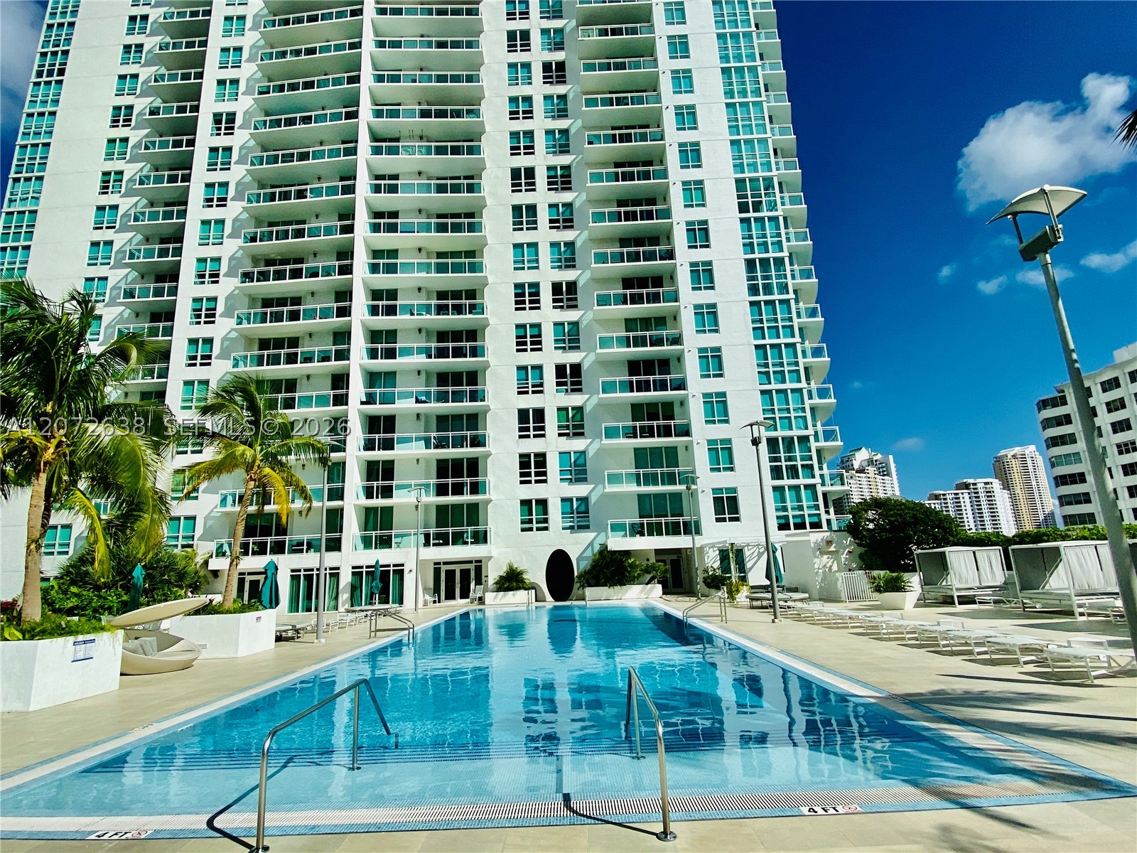 950 Brickell Bay Dr #3709, Miami FL 33131