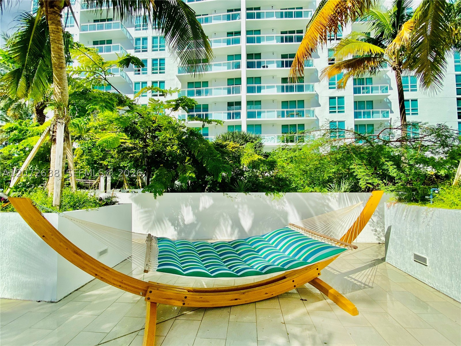 950 Brickell Bay Dr #3709, Miami FL 33131