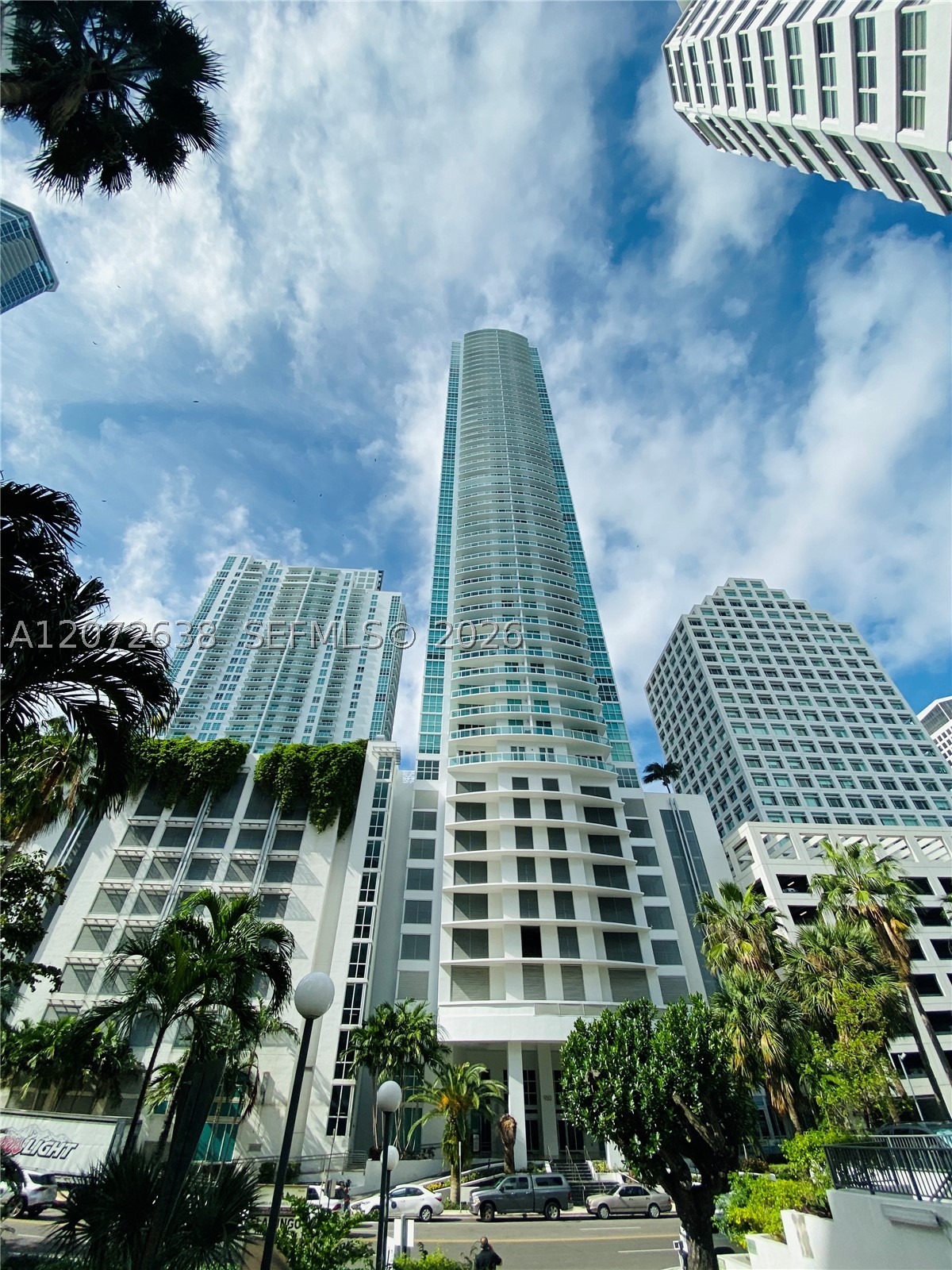 950 Brickell Bay Dr #3709, Miami FL 33131