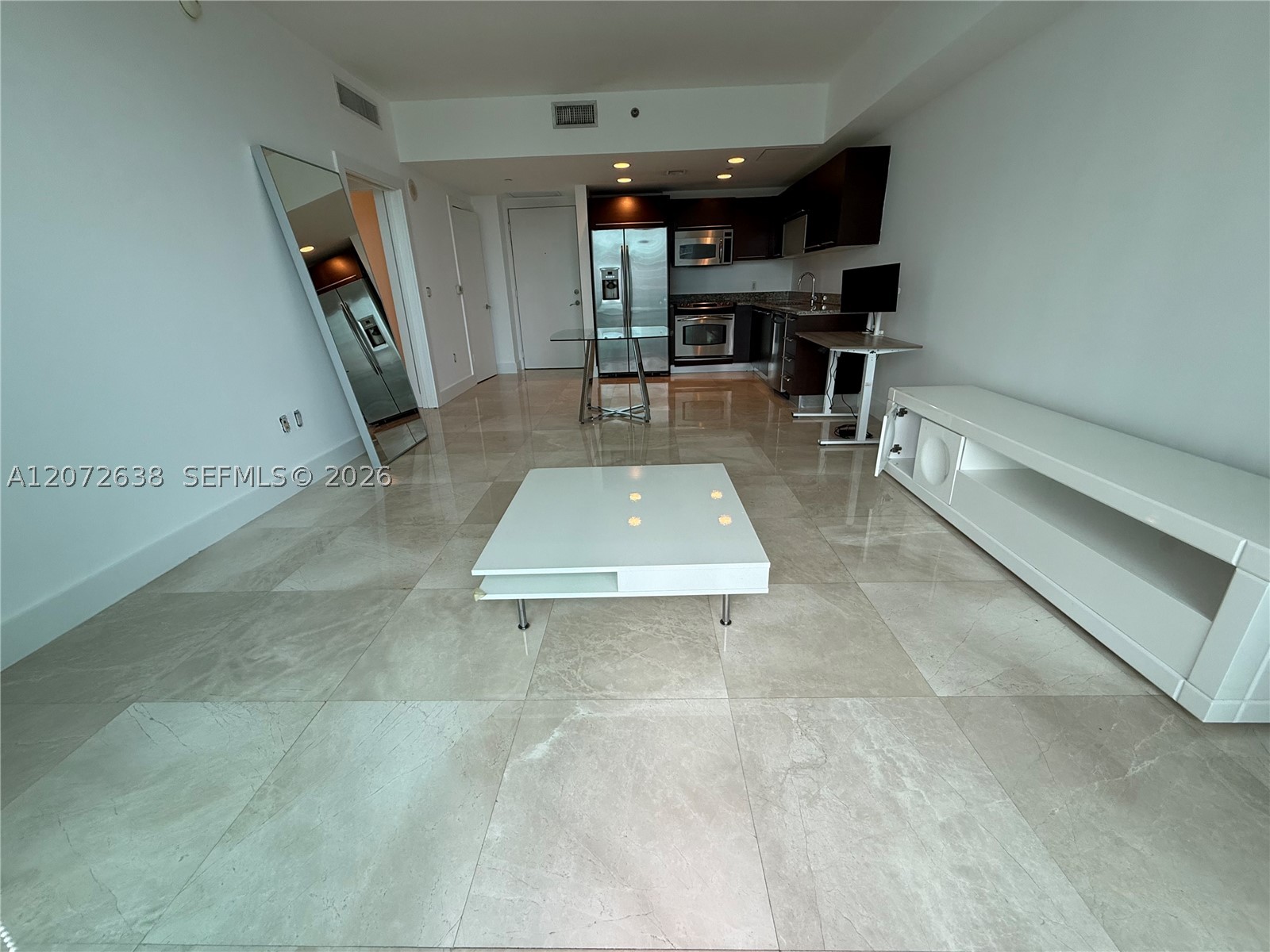 950 Brickell Bay Dr #3709, Miami FL 33131