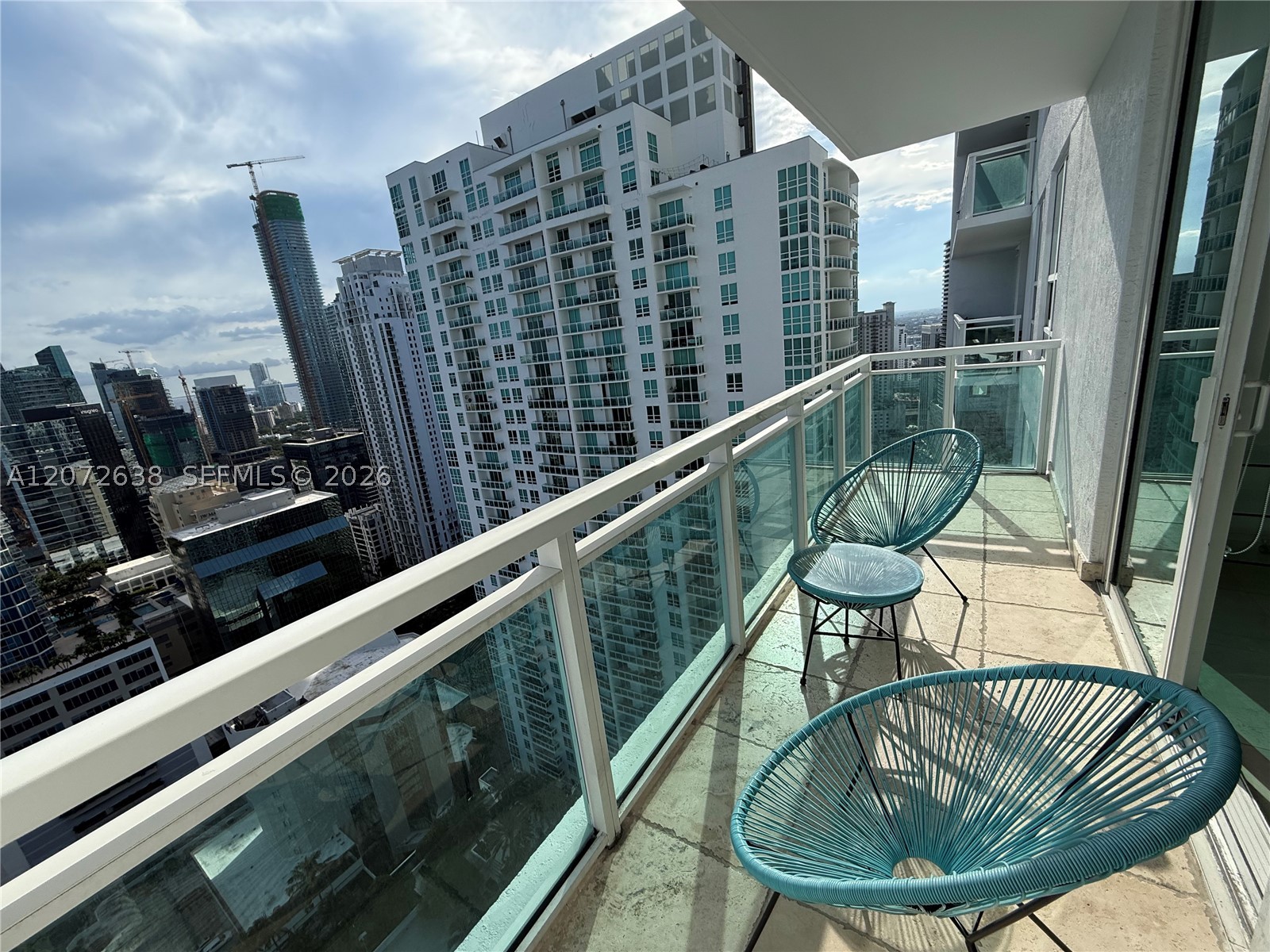 950 Brickell Bay Dr #3709, Miami FL 33131