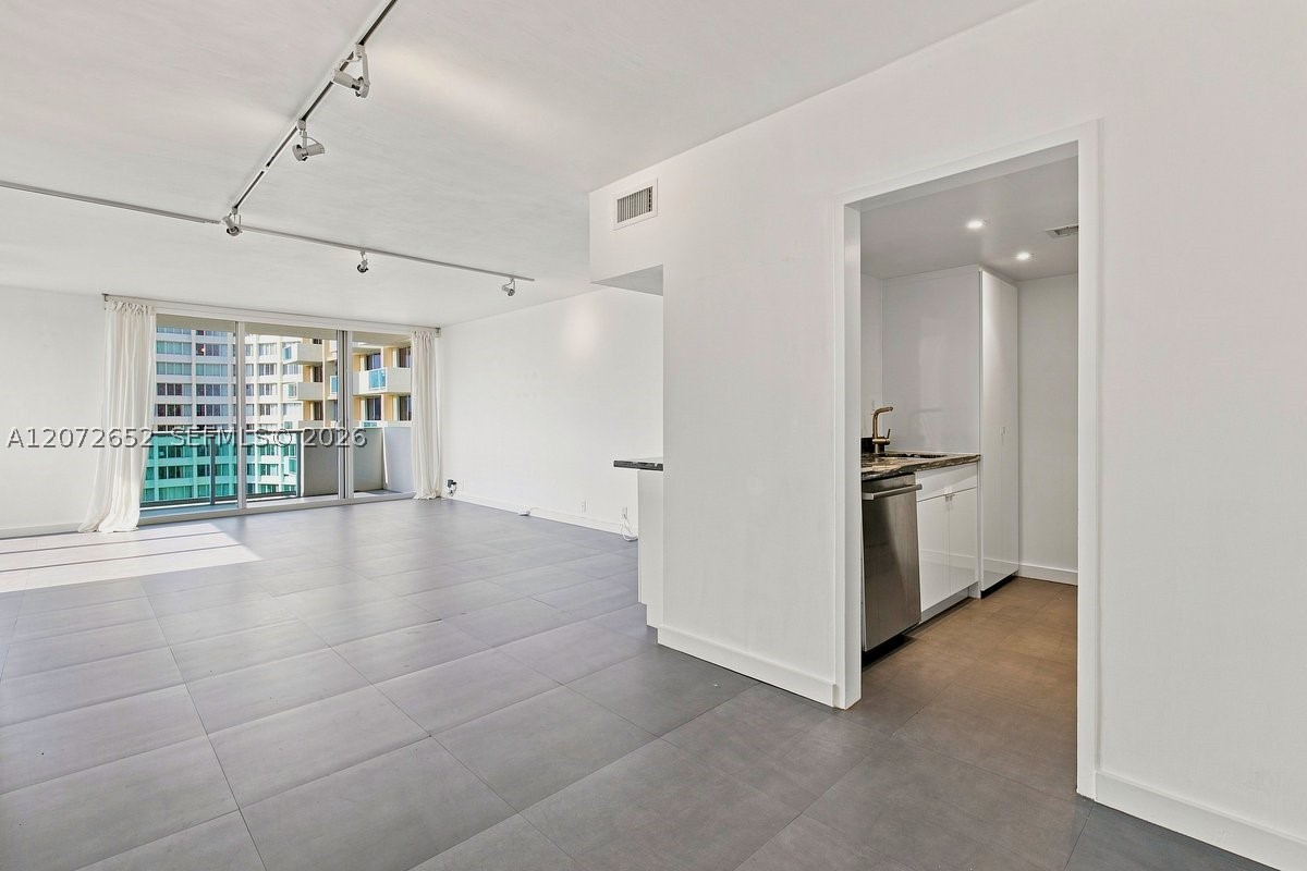 1200 West Ave #815, Miami Beach FL 33139