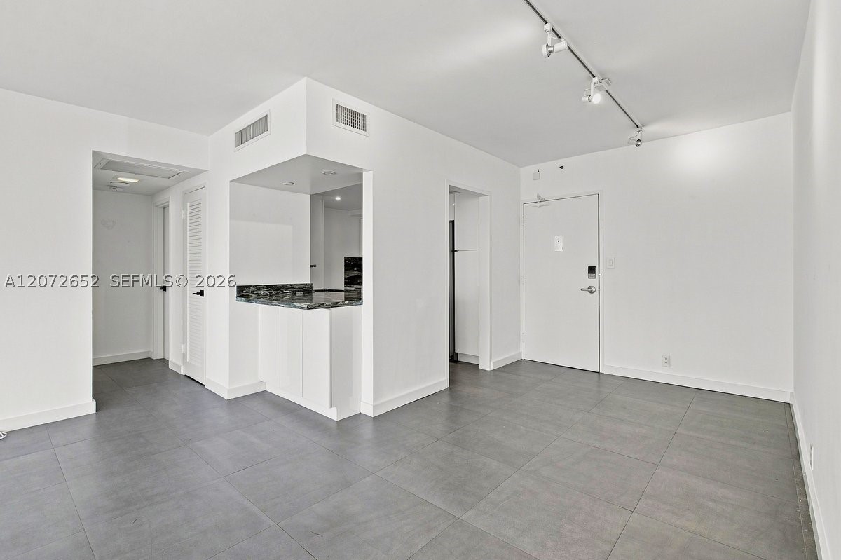 1200 West Ave #815, Miami Beach FL 33139