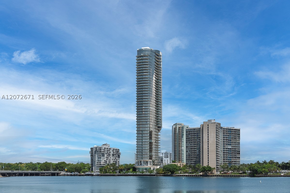 175 SE 25th Rd #3504, Miami FL 33129