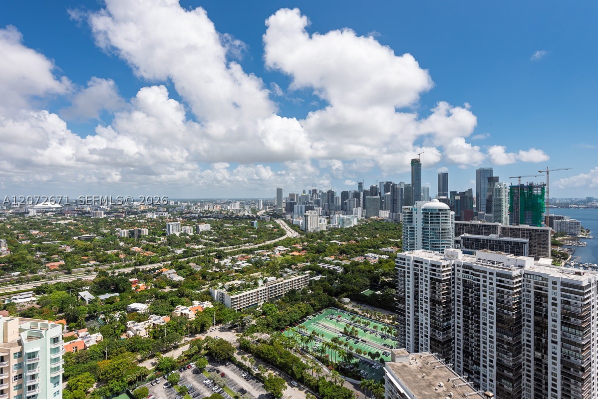 175 SE 25th Rd #3504, Miami FL 33129