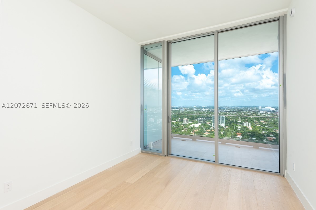 175 SE 25th Rd #3504, Miami FL 33129