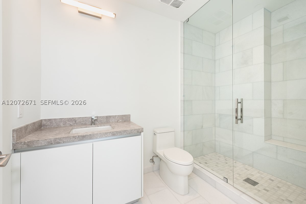 175 SE 25th Rd #3504, Miami FL 33129