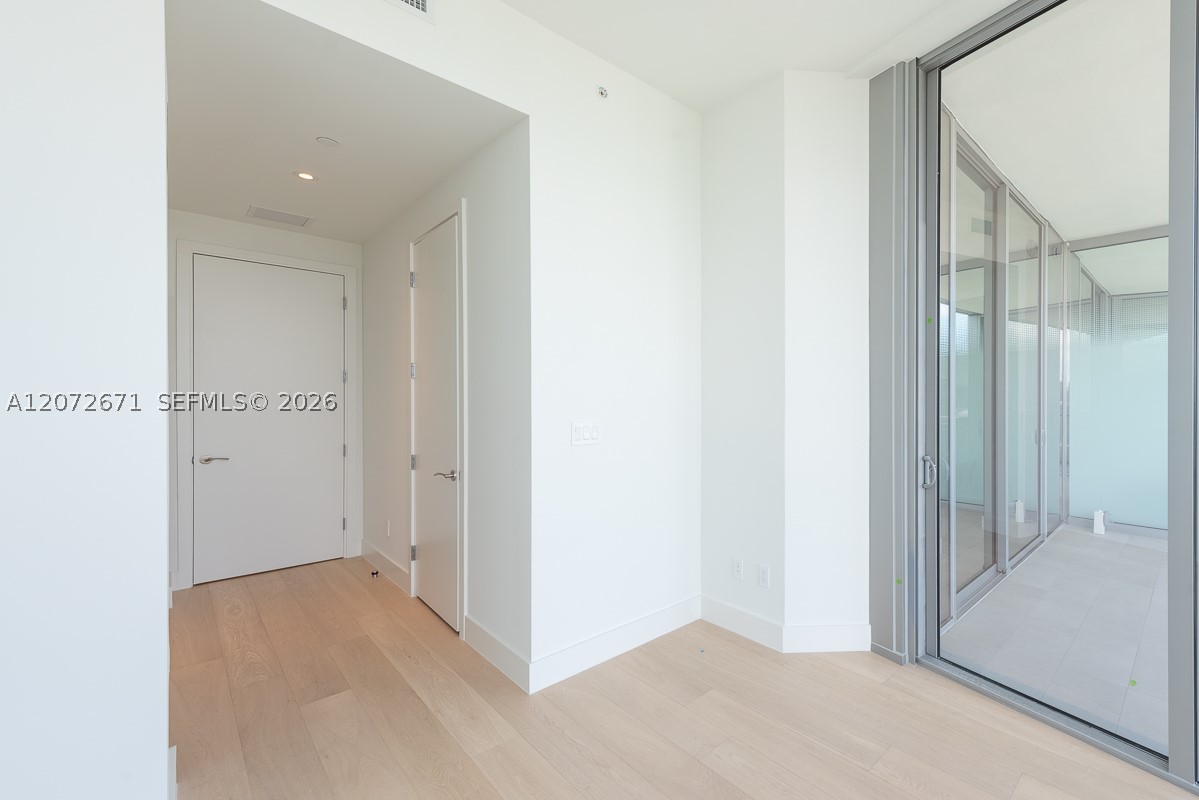 175 SE 25th Rd #3504, Miami FL 33129