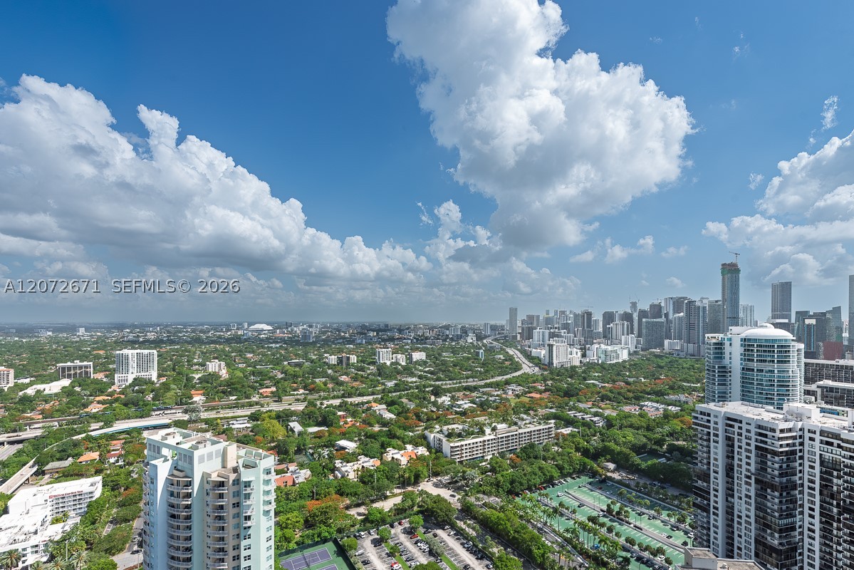 175 SE 25th Rd #3504, Miami FL 33129