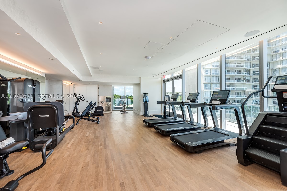 175 SE 25th Rd #3504, Miami FL 33129