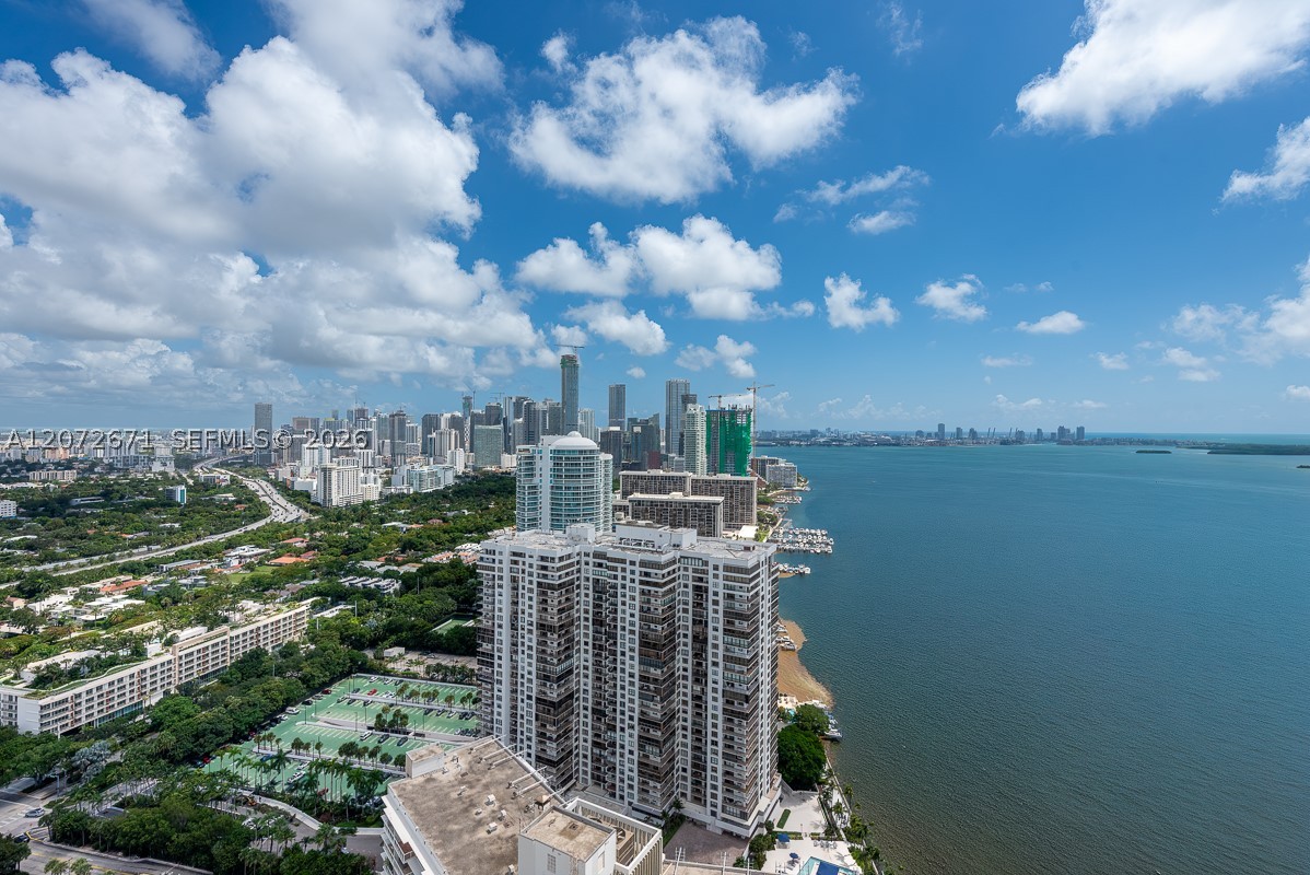 175 SE 25th Rd #3504, Miami FL 33129