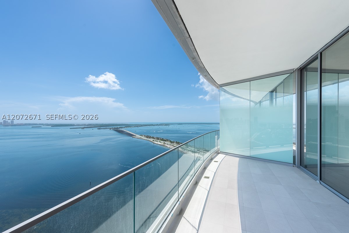 175 SE 25th Rd #3504, Miami FL 33129