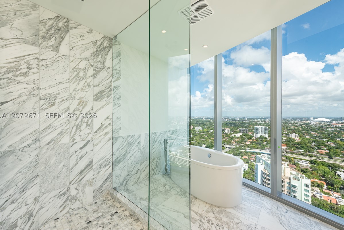 175 SE 25th Rd #3504, Miami FL 33129