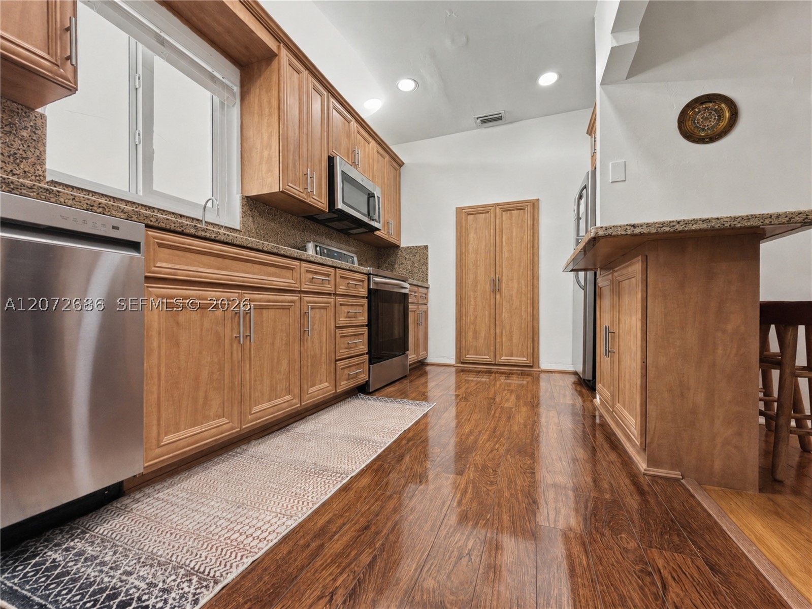 3130 SW 6th St, Miami FL 33135