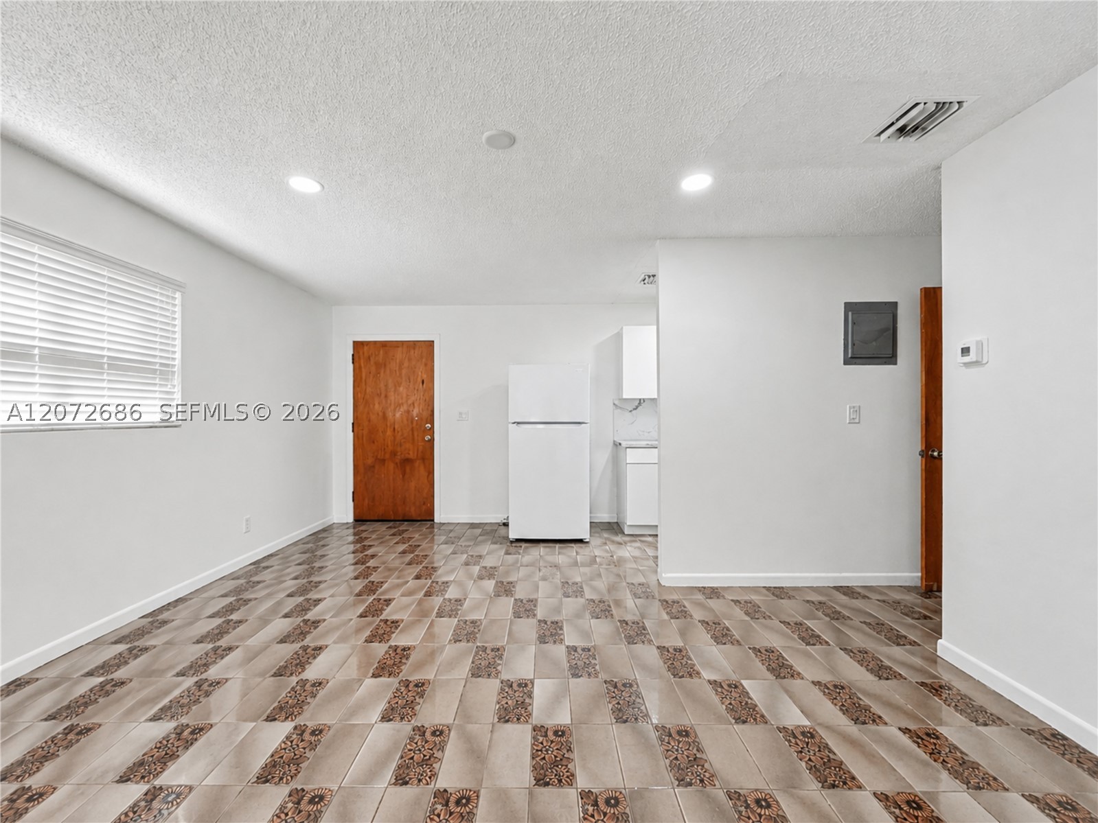 3130 SW 6th St, Miami FL 33135