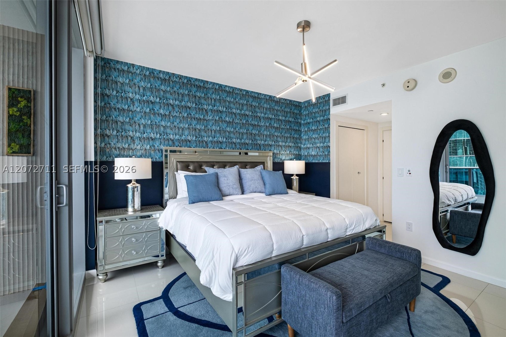 200 Biscayne Boulevard Way #3311, Miami FL 33131