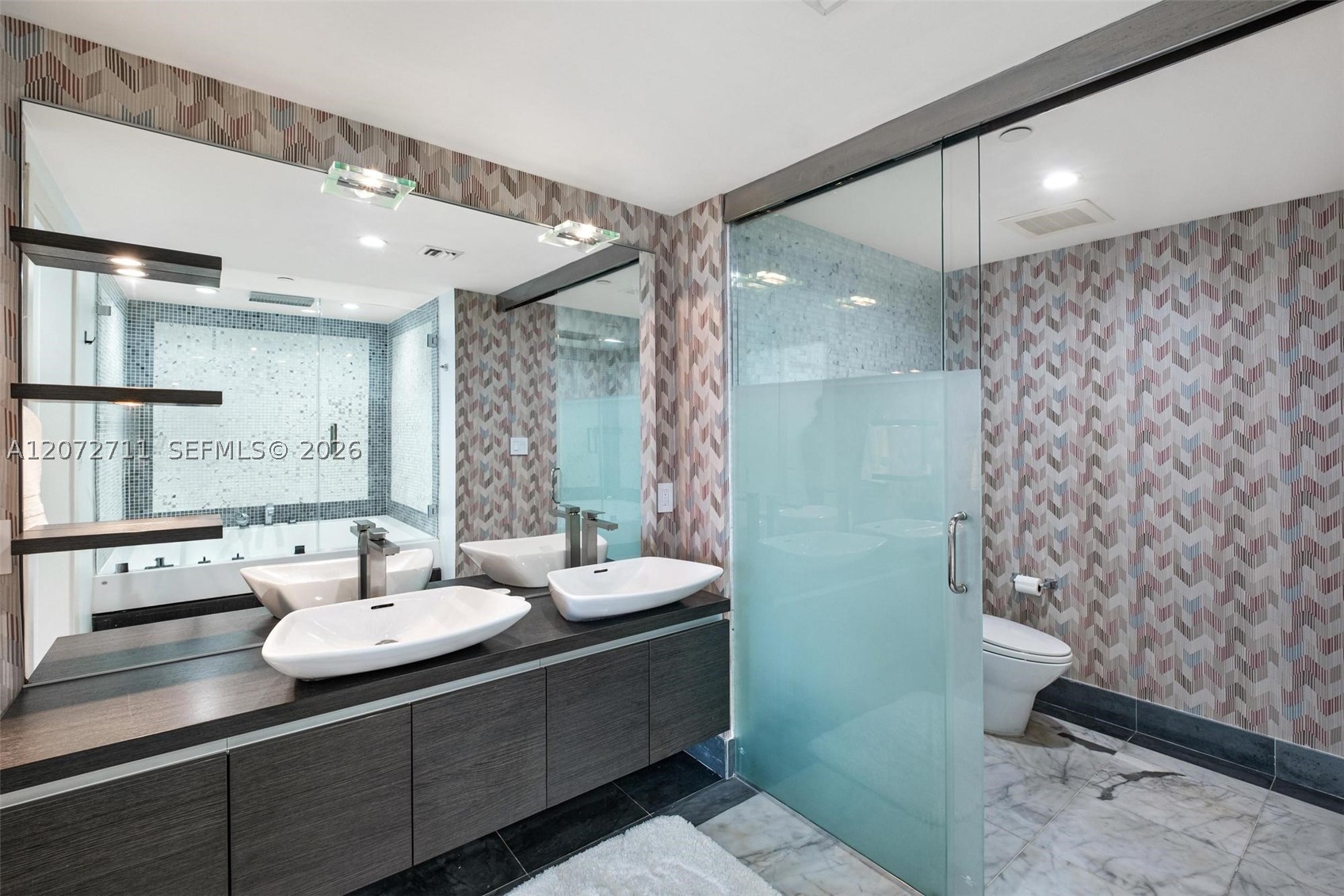 200 Biscayne Boulevard Way #3311, Miami FL 33131